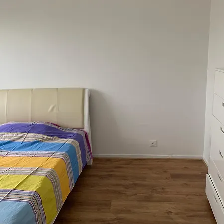 Simple Confortable A Louer. Hotel Vitry-sur-Seine