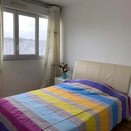 Simple Confortable A Louer. Vitry-sur-Seine